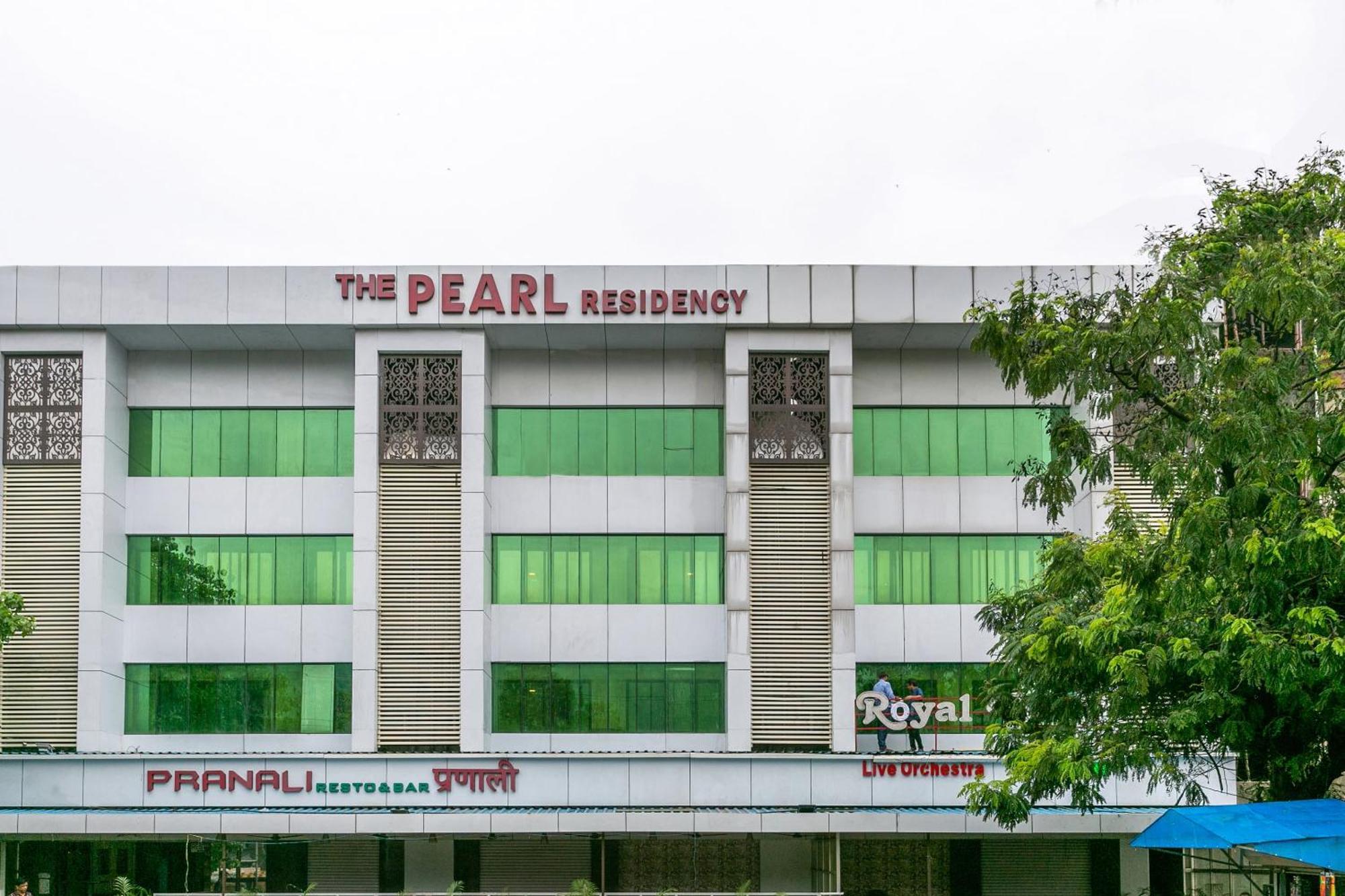 OYO 36215 Hotel Pearl Residency Taloje Budrukh Exterior foto